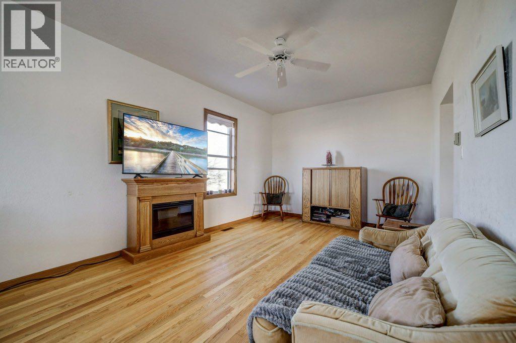 6115 Rge Rd 30-2, Rural Pincher Creek No. 9, Alberta  T0K 1W0 - Photo 11 - A2285124