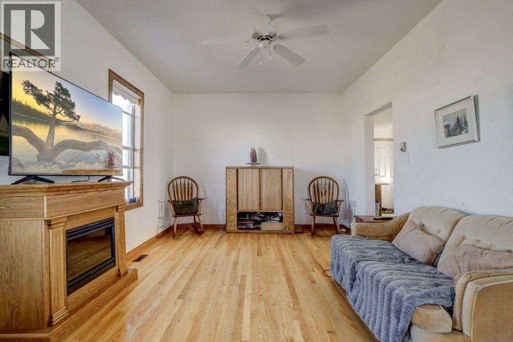 6115 Rge Rd 30-2, Rural Pincher Creek No. 9, Alberta  T0K 1W0 - Photo 12 - A2285124