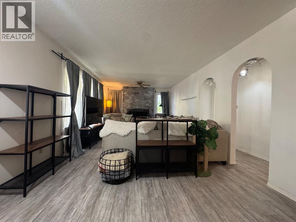 3807 62 Street, Camrose, Alberta T4V 3B5 - Photo 11 - A2259086