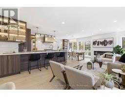 3 BLITHFIELD AVENUE, Toronto, Ontario