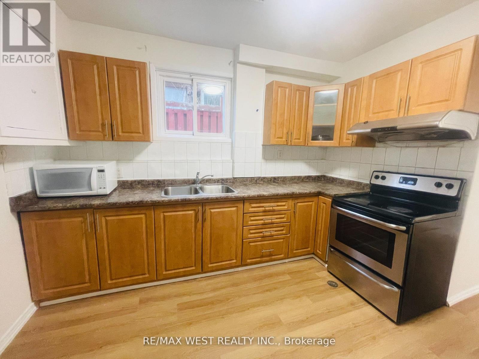 Bsmt - 82 Dafoe Crescent, Brampton, Ontario  L6Y 2L2 - Photo 3 - W12787544