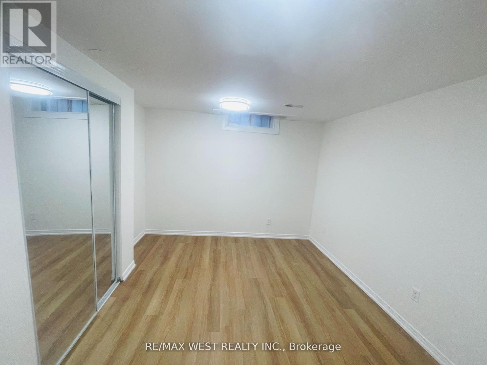 Bsmt - 82 Dafoe Crescent, Brampton, Ontario  L6Y 2L2 - Photo 9 - W12787544