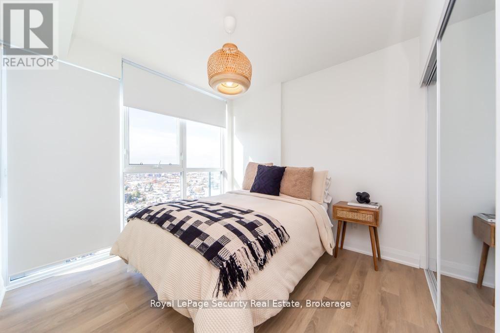 2009 - 1461 Lawrence Avenue W, Toronto, Ontario  M6L 0A6 - Photo 15 - W12787550