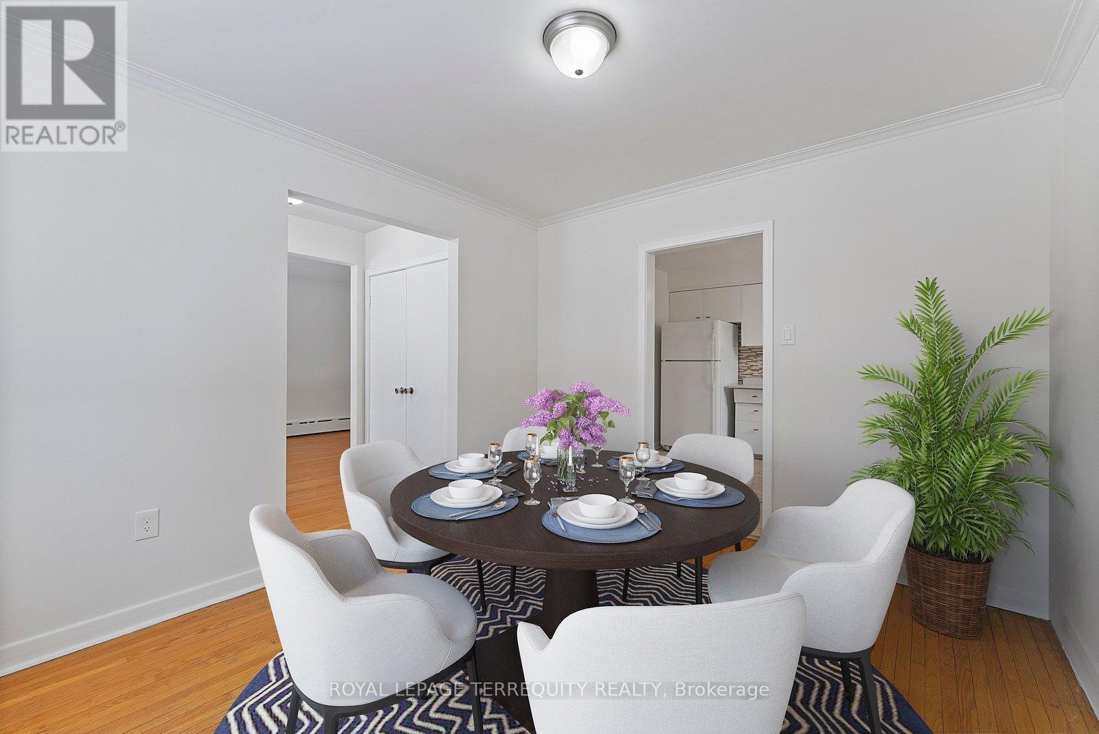 6 Peacham Crescent, Toronto, Ontario  M3M 1S1 - Photo 12 - W12787574