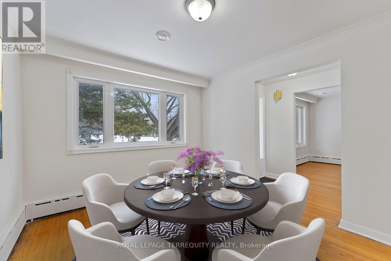 6 Peacham Crescent, Toronto, Ontario  M3M 1S1 - Photo 13 - W12787574