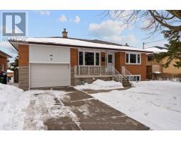 6 PEACHAM CRESCENT, Toronto, Ontario