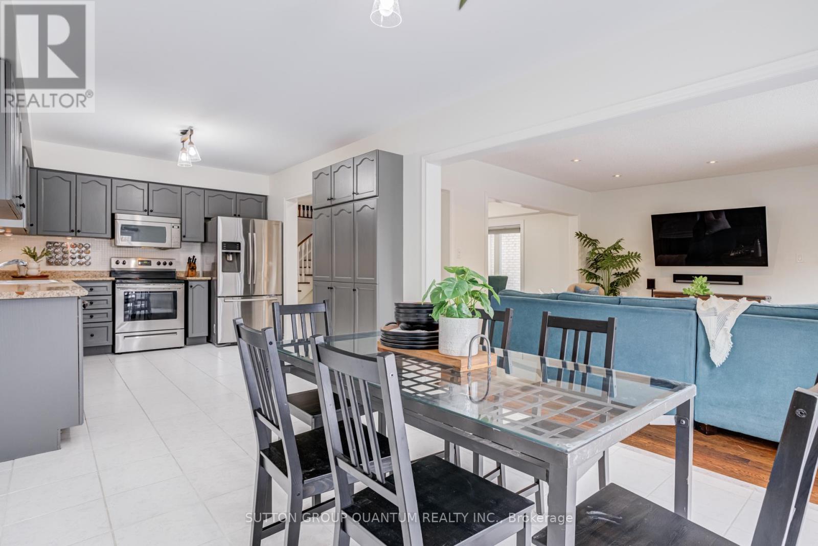 2152 Glenfield Road, Oakville, Ontario  L6M 3S6 - Photo 12 - W12787582