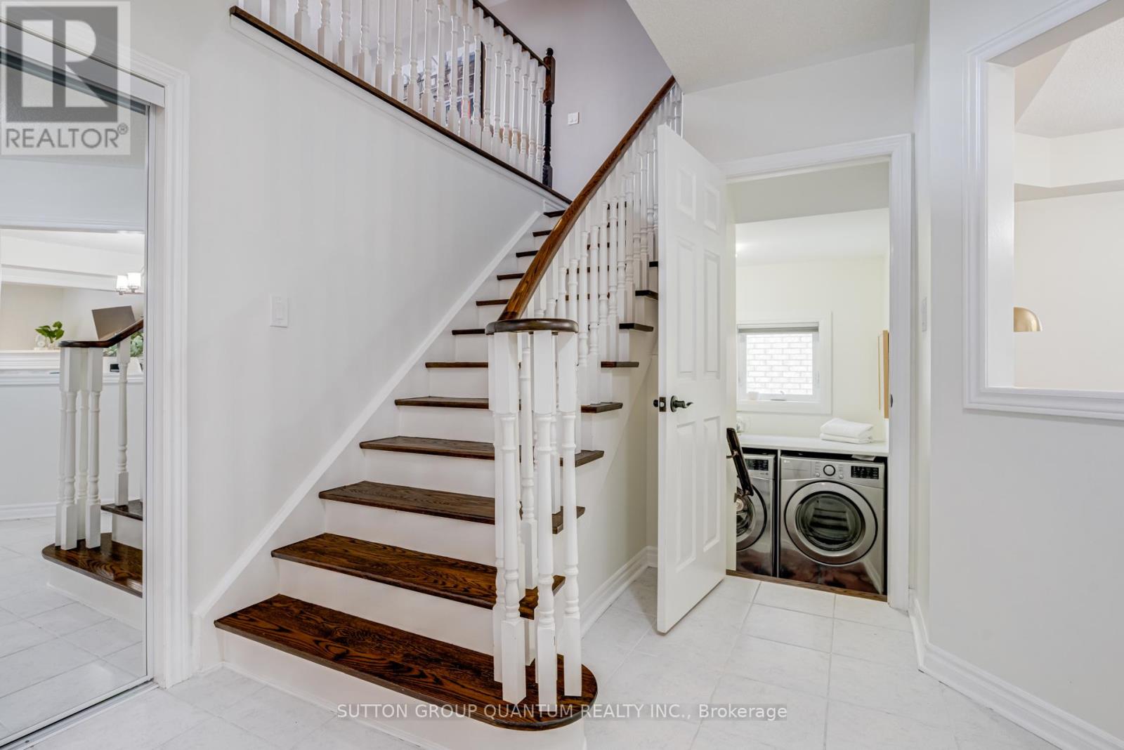 2152 Glenfield Road, Oakville, Ontario  L6M 3S6 - Photo 15 - W12787582