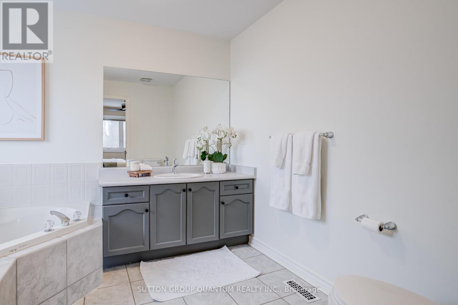 2152 Glenfield Road, Oakville, Ontario  L6M 3S6 - Photo 26 - W12787582