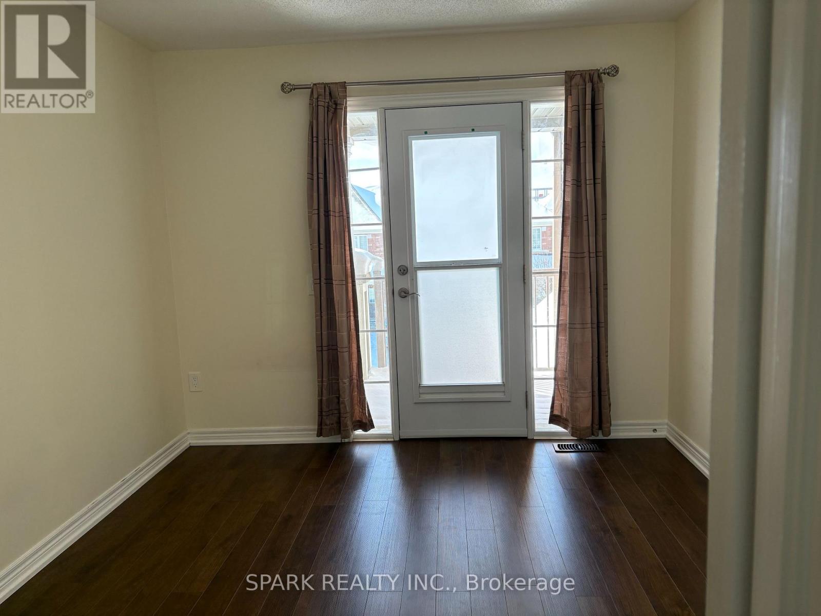 15 Kawana Road, Brampton, Ontario  L6Y 0V9 - Photo 11 - W12787588