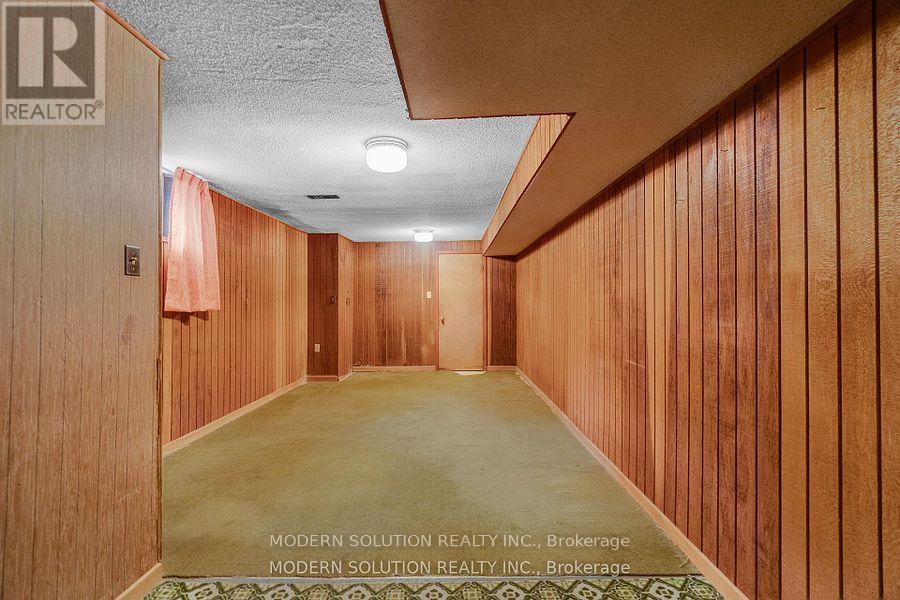 177 Eaglewood Boulevard, Mississauga, Ontario  L5G 1V8 - Photo 24 - W12787590