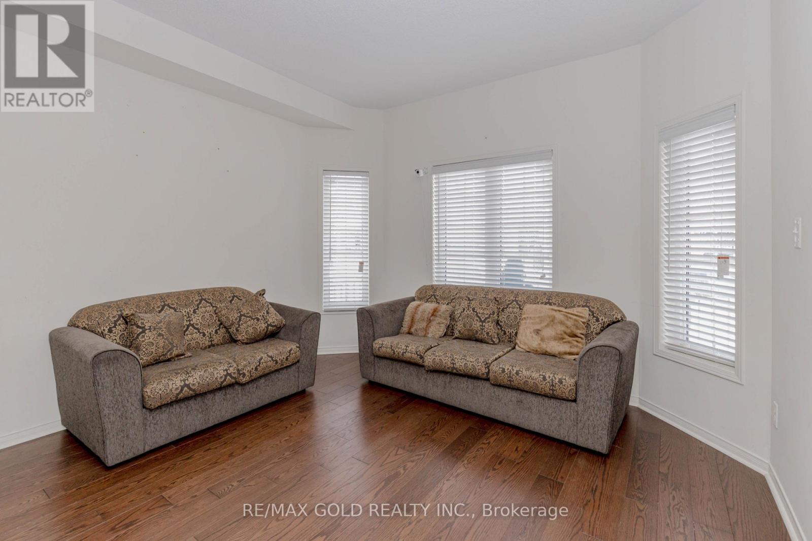 24 Cookview Drive, Brampton, Ontario  L6R 3T6 - Photo 15 - W12787592