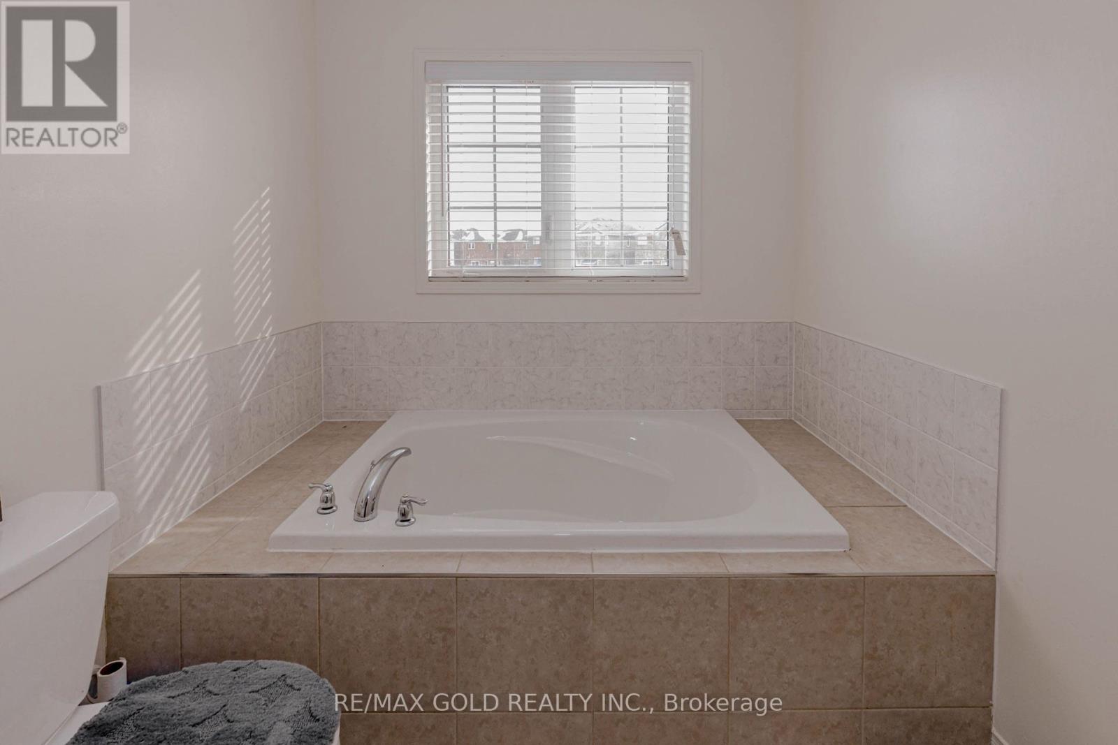 24 Cookview Drive, Brampton, Ontario  L6R 3T6 - Photo 36 - W12787592