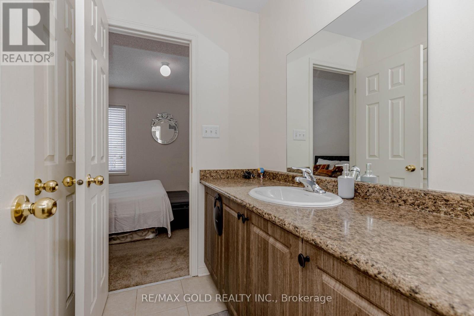 24 Cookview Drive, Brampton, Ontario  L6R 3T6 - Photo 37 - W12787592