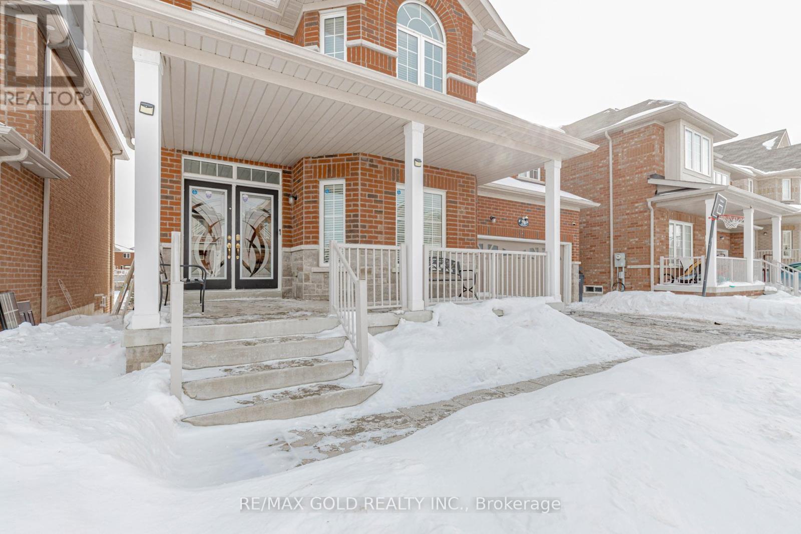 24 Cookview Drive, Brampton, Ontario  L6R 3T6 - Photo 4 - W12787592