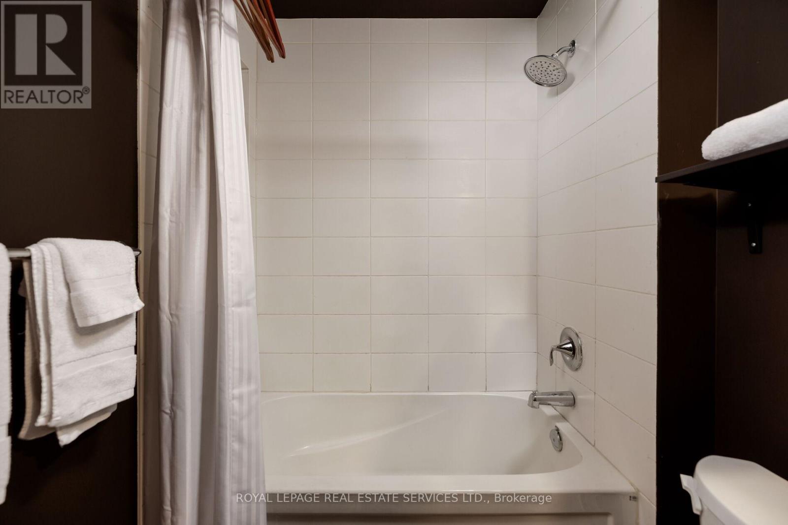 220 Sarah Cline Drive, Oakville, Ontario  L6M 0V3 - Photo 33 - W12787634