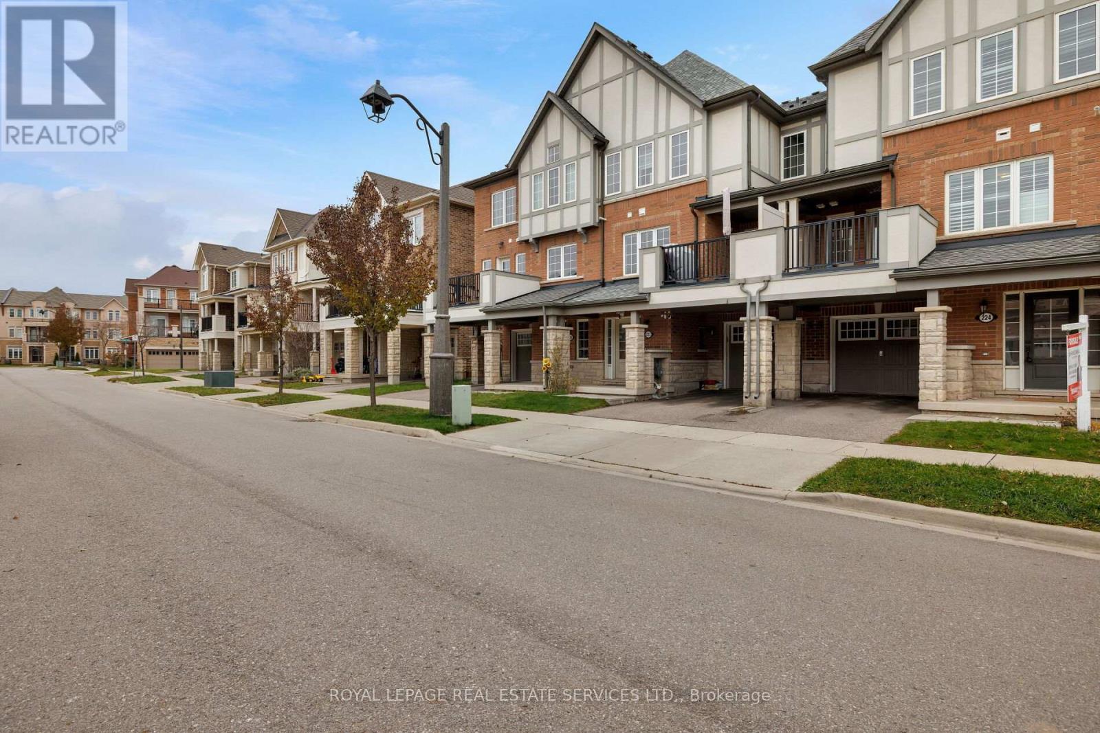 220 Sarah Cline Drive, Oakville, Ontario  L6M 0V3 - Photo 36 - W12787634