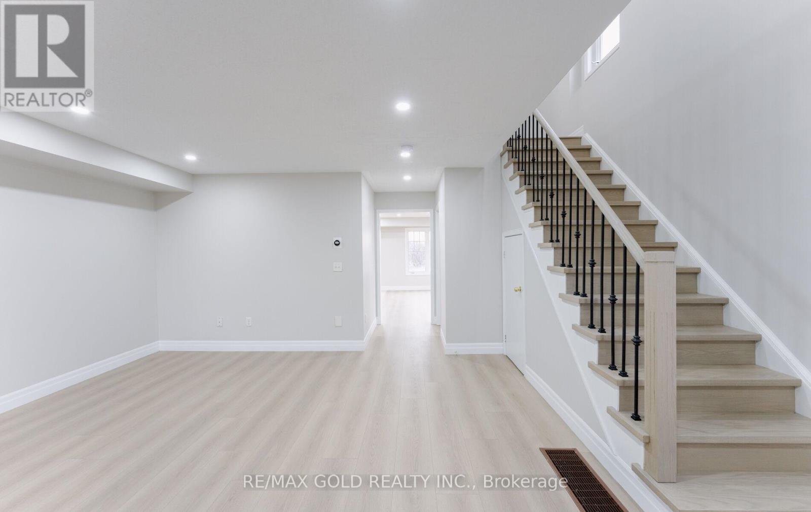 45 Seachart Place, Brampton (Brampton East), Ontario  L6P 3E1 - Photo 13 - W12787660