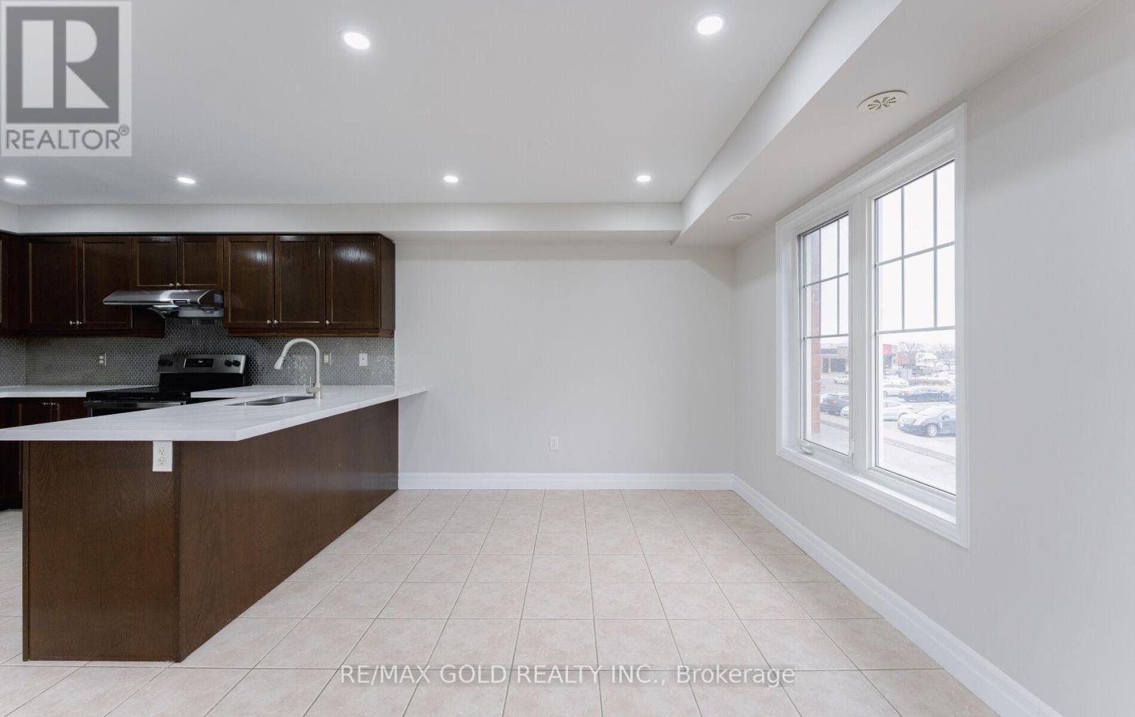 45 Seachart Place, Brampton (Brampton East), Ontario  L6P 3E1 - Photo 18 - W12787660