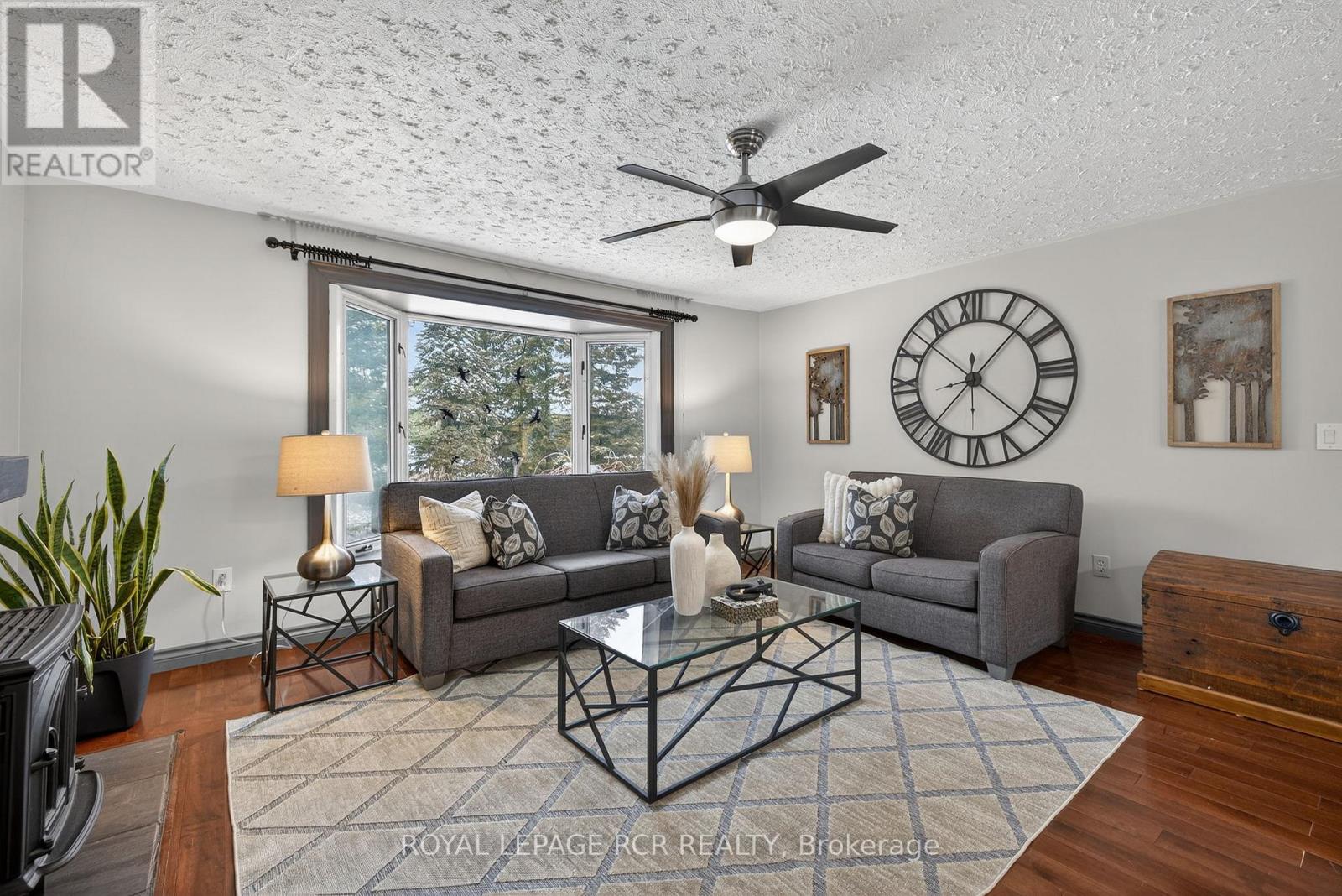 11 Hilltop Drive, Caledon, Ontario  L7C 1K7 - Photo 13 - W12787686