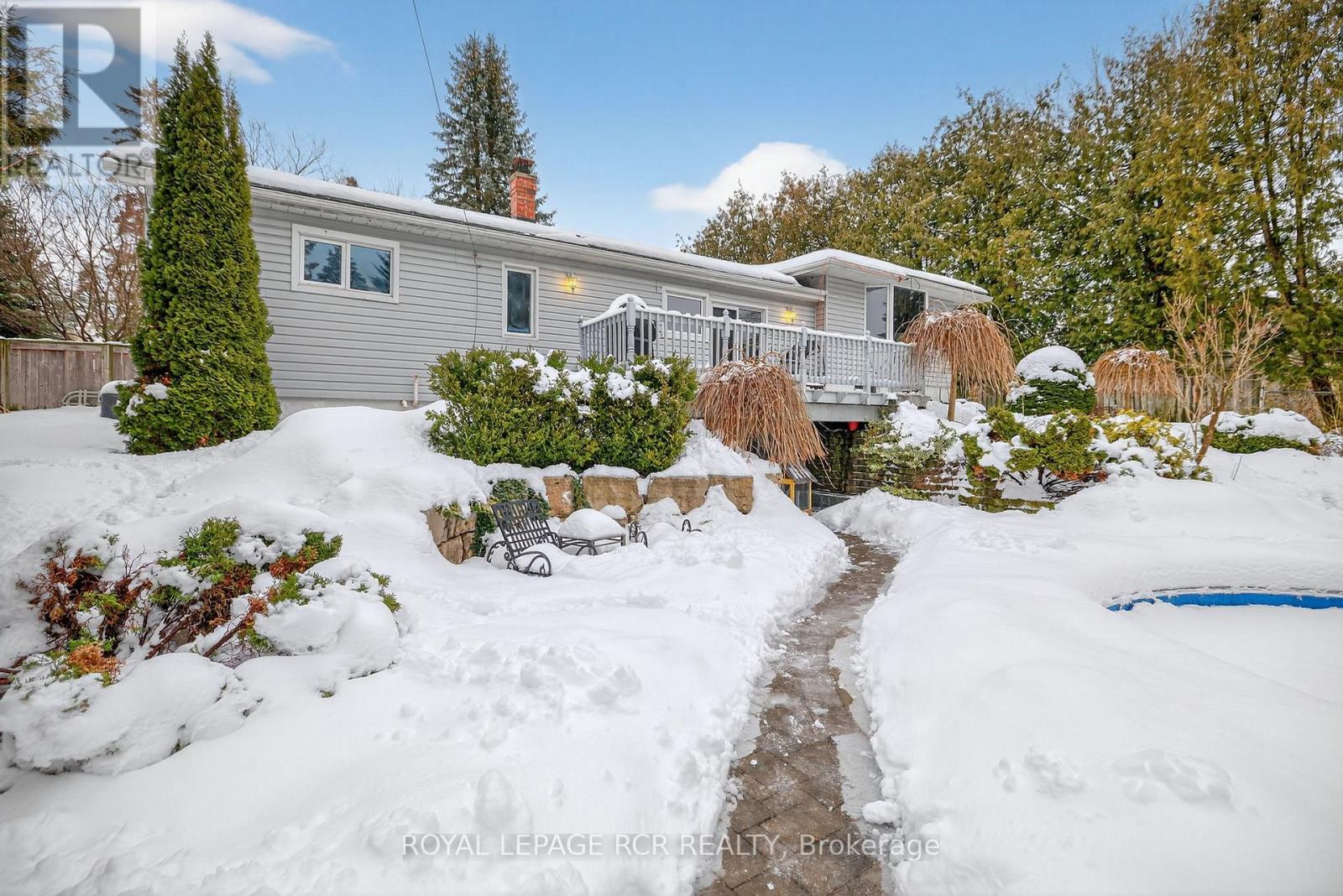 11 Hilltop Drive, Caledon, Ontario  L7C 1K7 - Photo 29 - W12787686