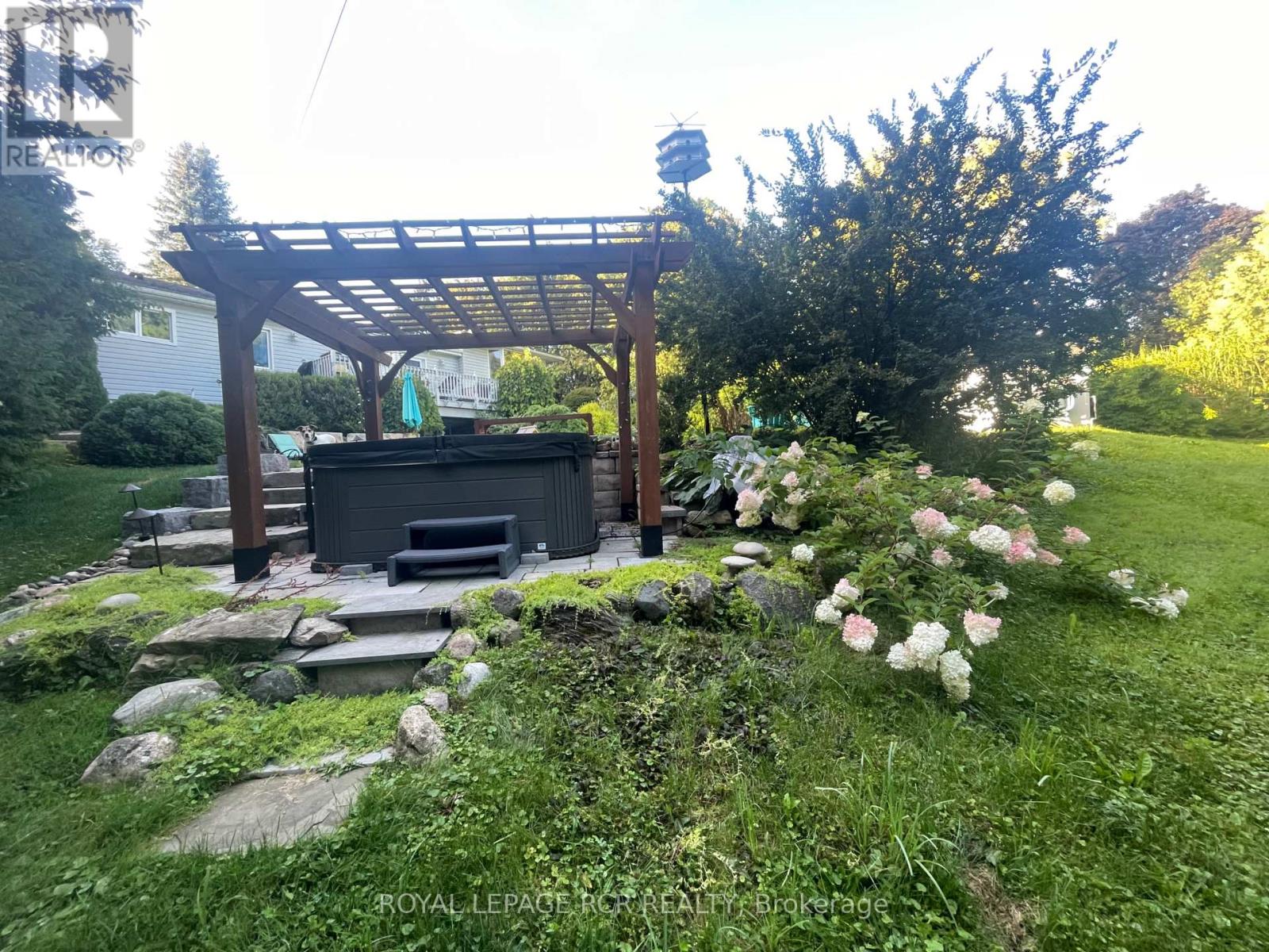 11 Hilltop Drive, Caledon, Ontario  L7C 1K7 - Photo 42 - W12787686