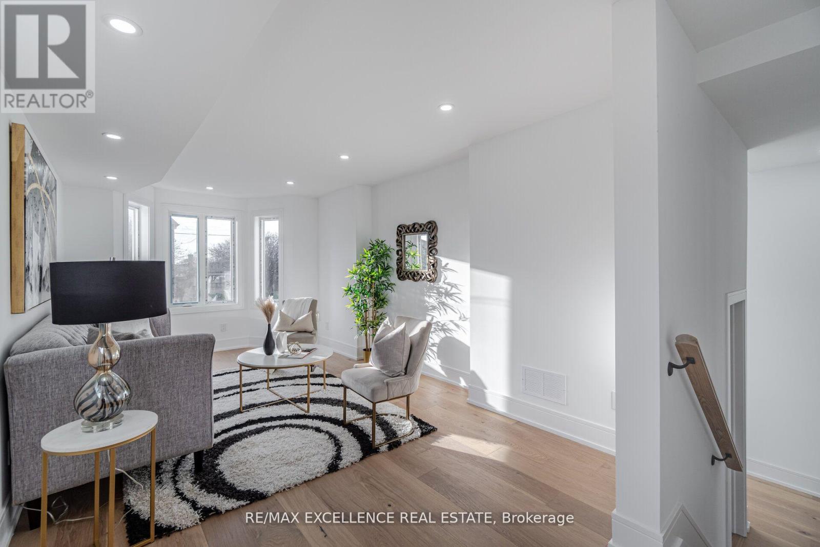 55 Renfield Street, Toronto, Ontario  M6M 4V5 - Photo 14 - W12787696