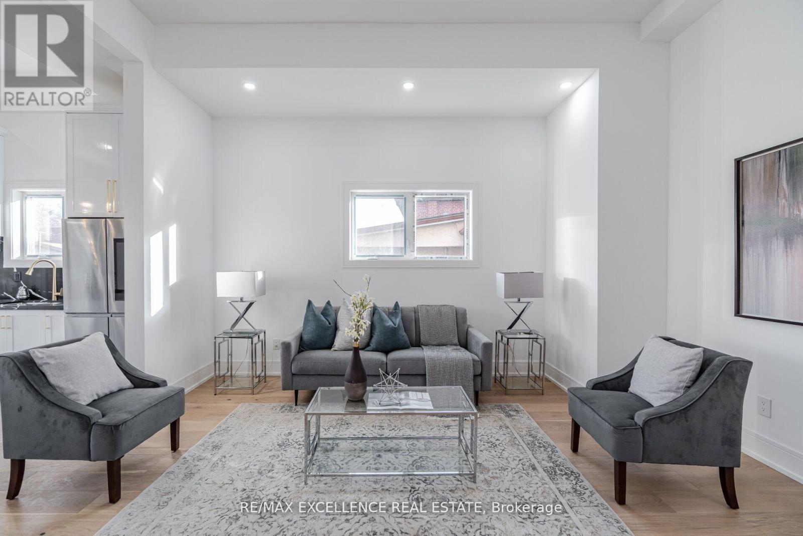 55 Renfield Street, Toronto, Ontario  M6M 4V5 - Photo 6 - W12787696