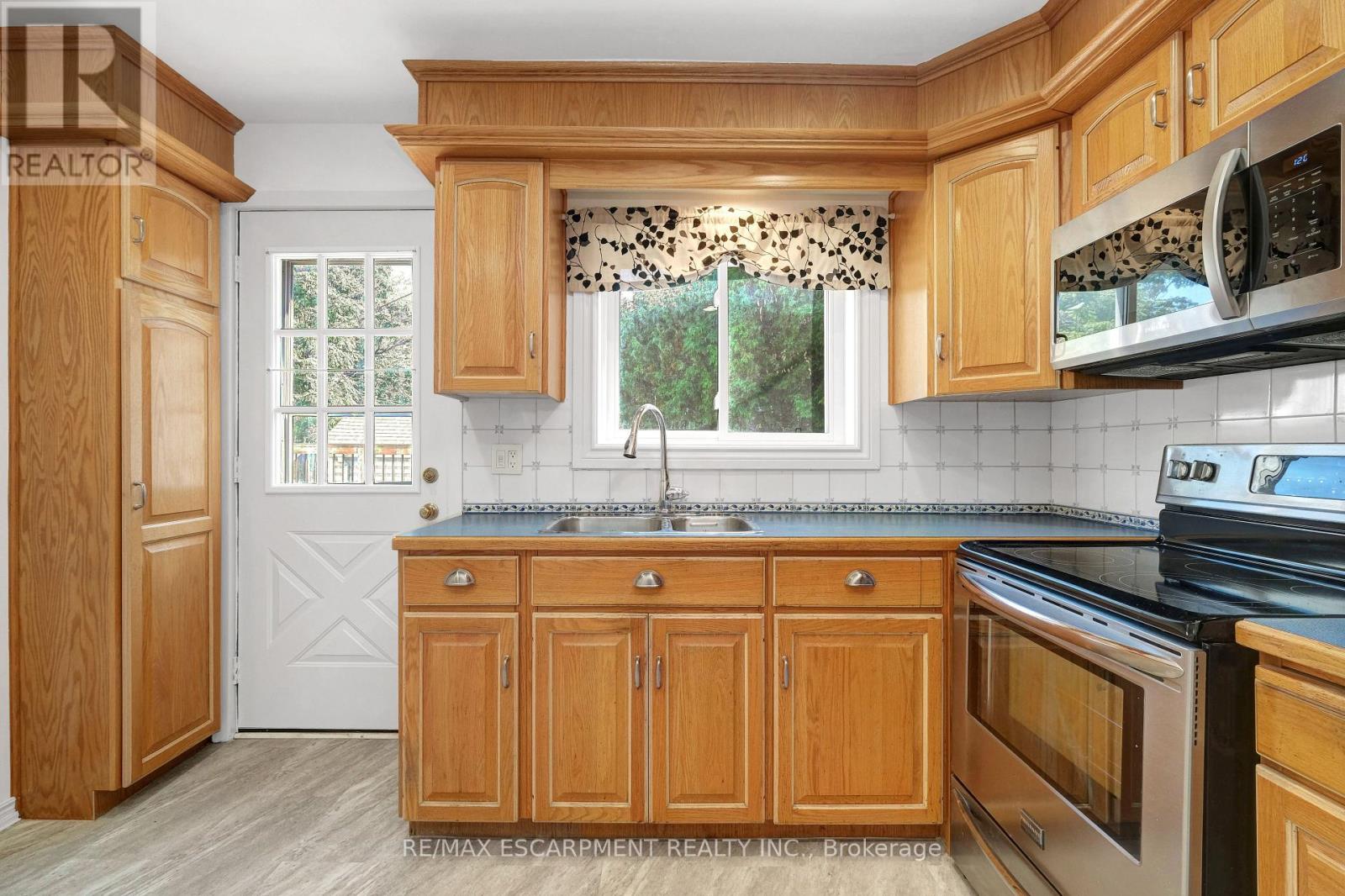 14 Niagara Street, Hamilton, Ontario  L8L 6A2 - Photo 14 - X12787546