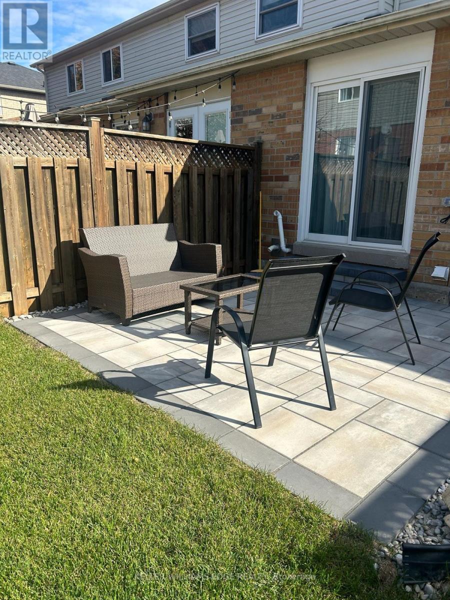 38 Grindstone Way, Hamilton, Ontario  L9H 7B7 - Photo 46 - X12787564