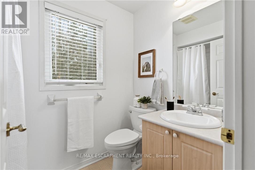 142 Silverbirch Avenue, Hamilton, Ontario  L0R 1W0 - Photo 13 - X12787612