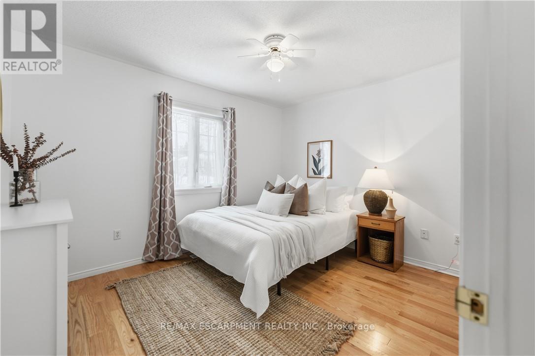 142 Silverbirch Avenue, Hamilton, Ontario  L0R 1W0 - Photo 15 - X12787612