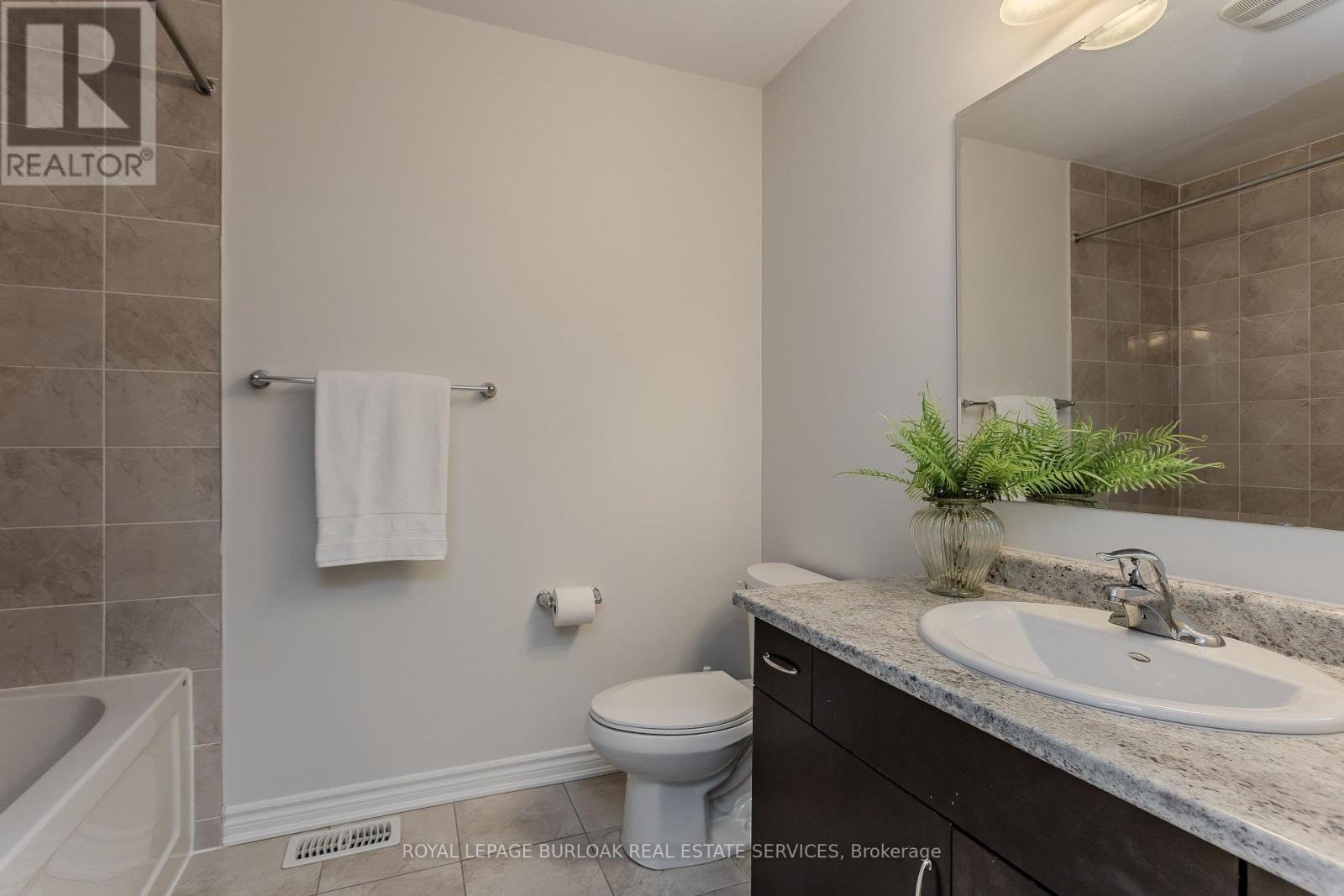 135 Mcmonies Drive, Hamilton, Ontario  L8B 0A6 - Photo 18 - X12787698