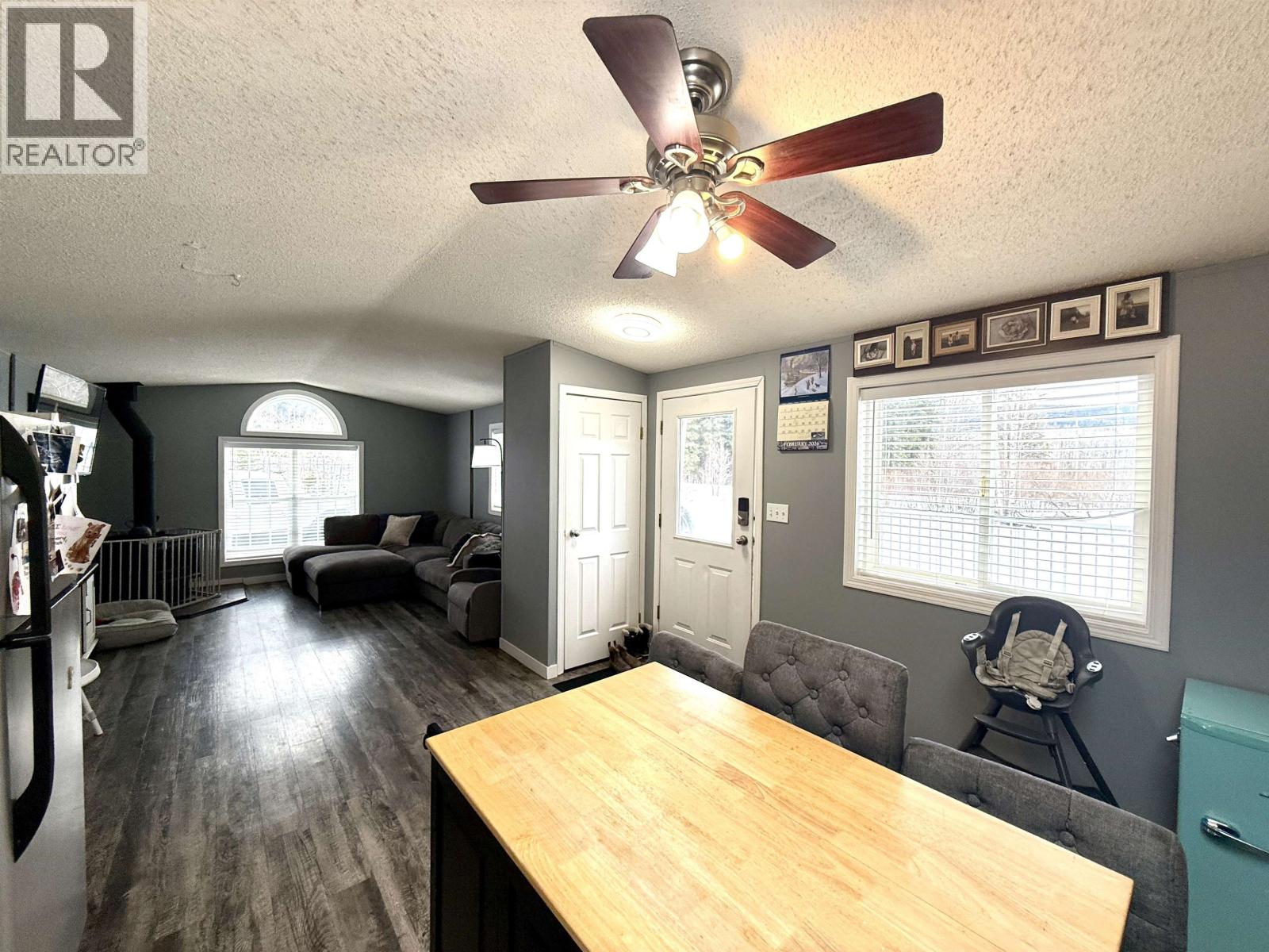 1085 Groveburn Road, Prince George, British Columbia  V2N 6W8 - Photo 3 - R3089811