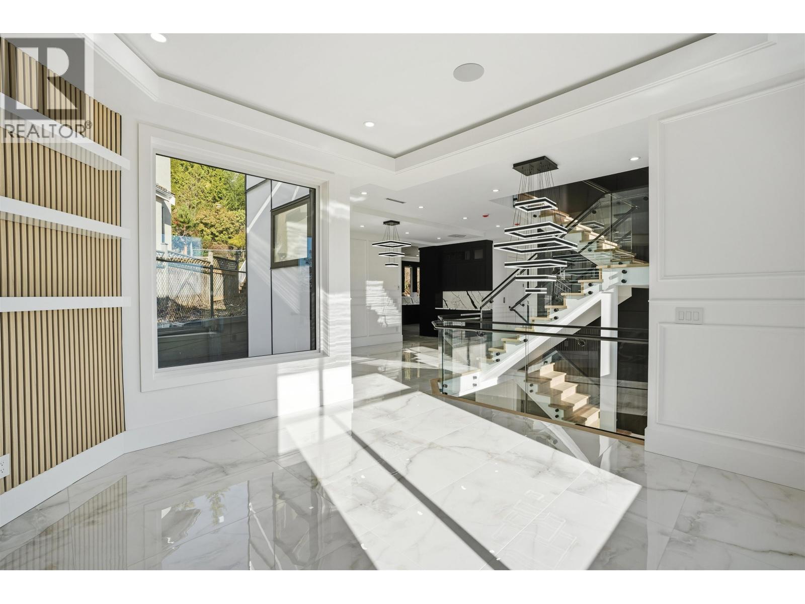 2263 Monashee Court, Coquitlam, British Columbia  V3K 6P7 - Photo 4 - R3085391