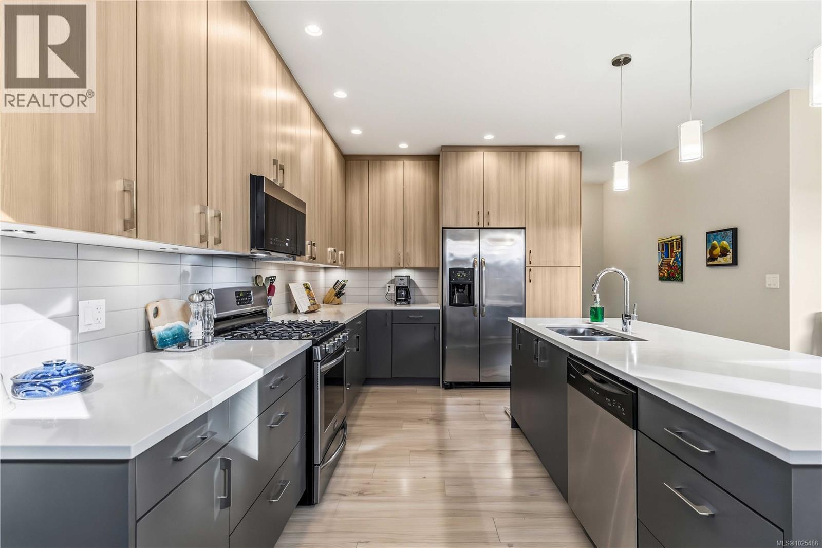 3327 Painter Rd, Colwood, British Columbia  V9C 2H7 - Photo 16 - 1025466