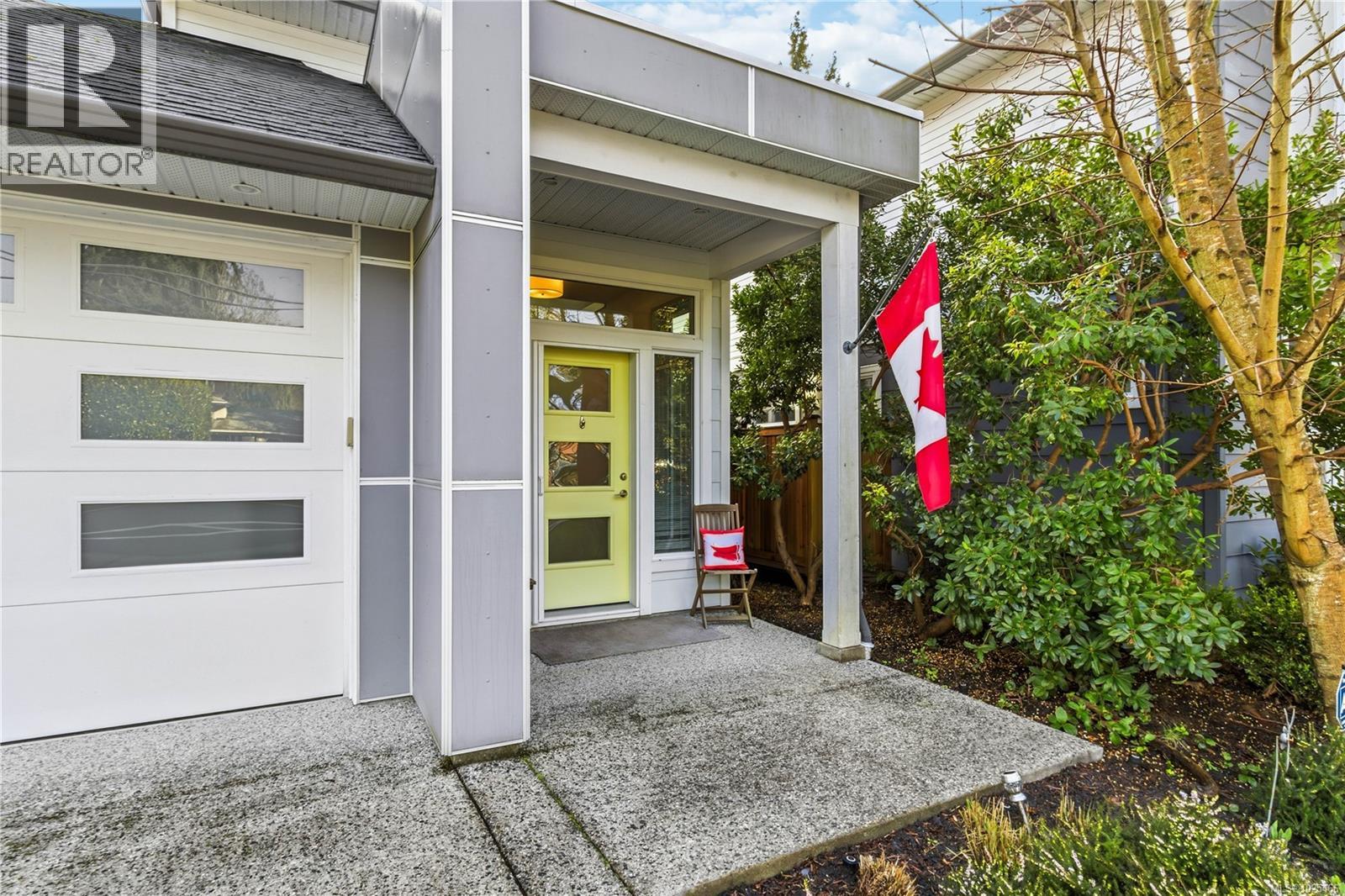 3327 Painter Rd, Colwood, British Columbia  V9C 2H7 - Photo 5 - 1025466