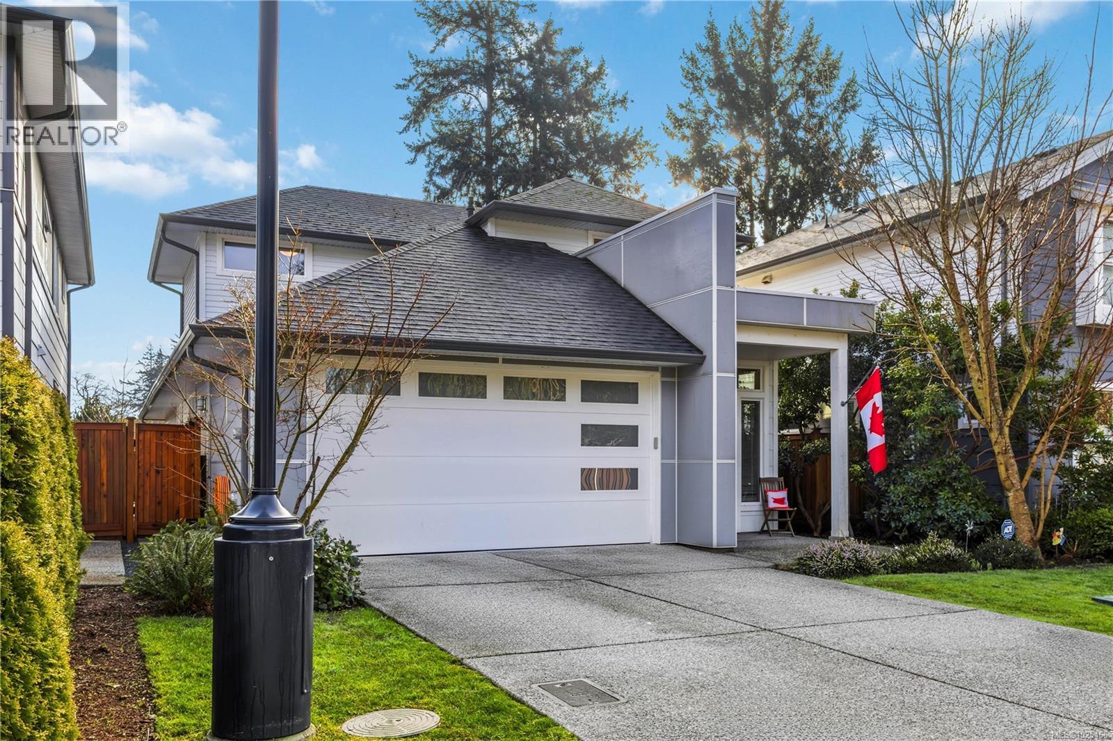 3327 Painter Rd, Colwood, British Columbia  V9C 2H7 - Photo 3 - 1025466