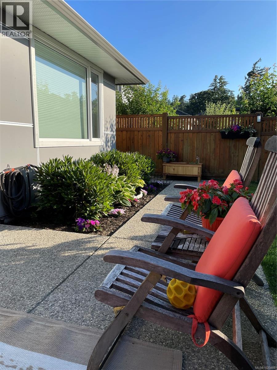 3327 Painter Rd, Colwood, British Columbia  V9C 2H7 - Photo 47 - 1025466