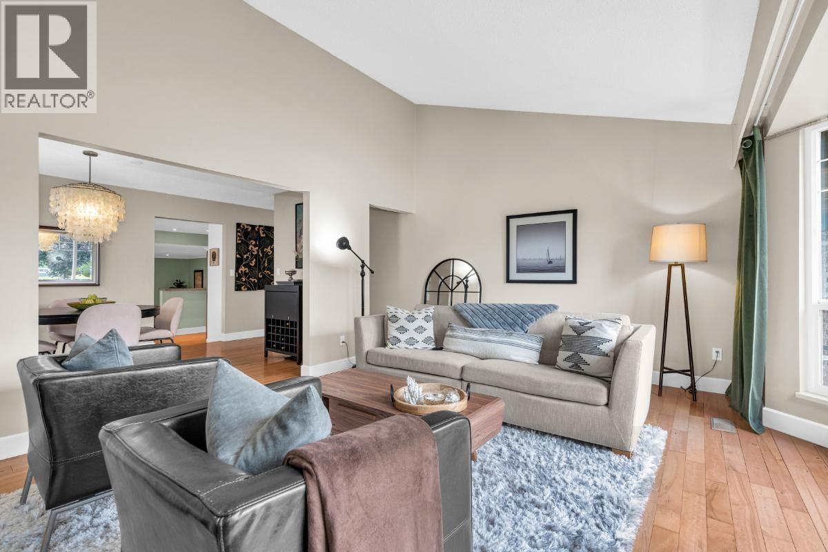 Listing Picture 3 of 40 : 9231 PARKSVILLE DRIVE, Richmond / 烈治文 - 魯藝地產 Yvonne Lu Group - MLS Medallion Club Member