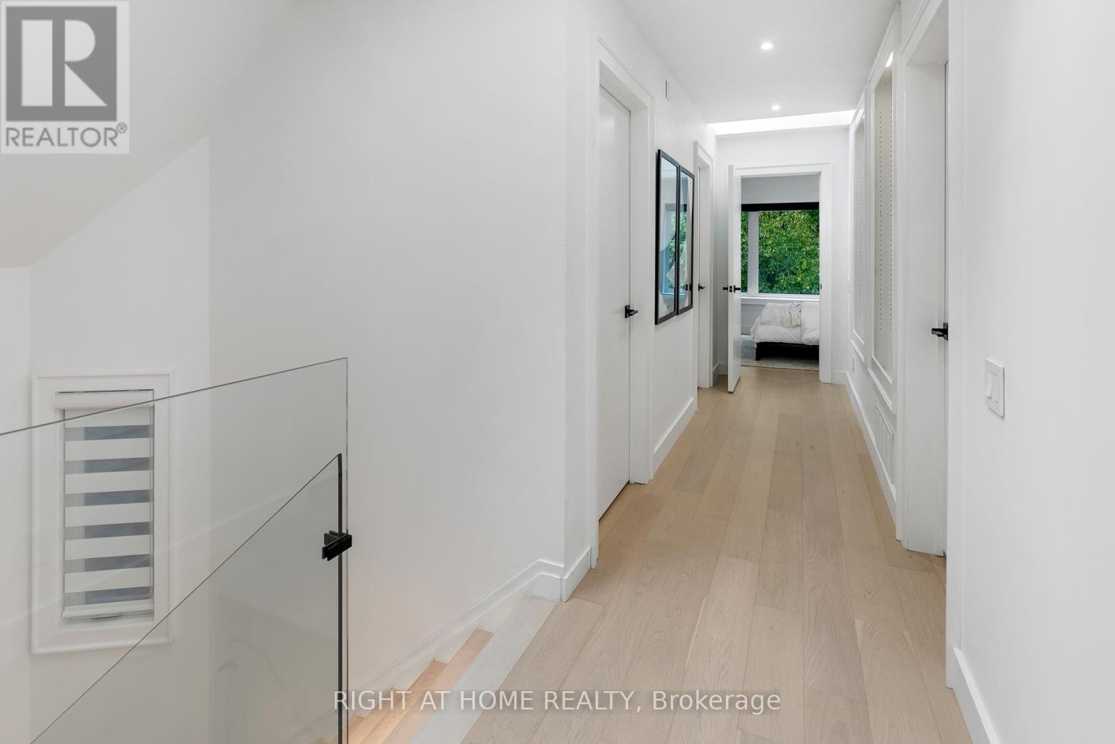 46 Hewitt Avenue, Toronto, Ontario  M6R 1Y3 - Photo 17 - W12787508