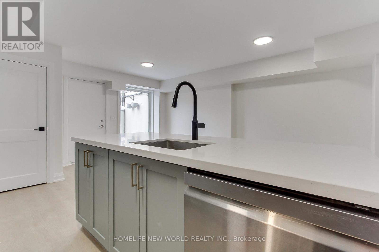 1 - 173 William Duncan Road, Toronto, Ontario  M3K 0B8 - Photo 6 - W12769632