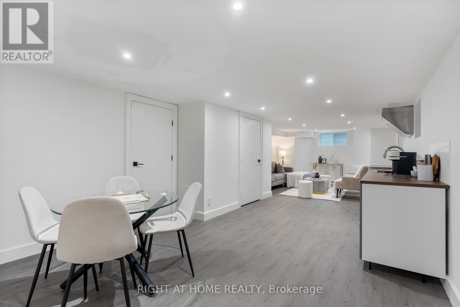 46 Hewitt Avenue, Toronto, Ontario  M6R 1Y3 - Photo 25 - W12787508