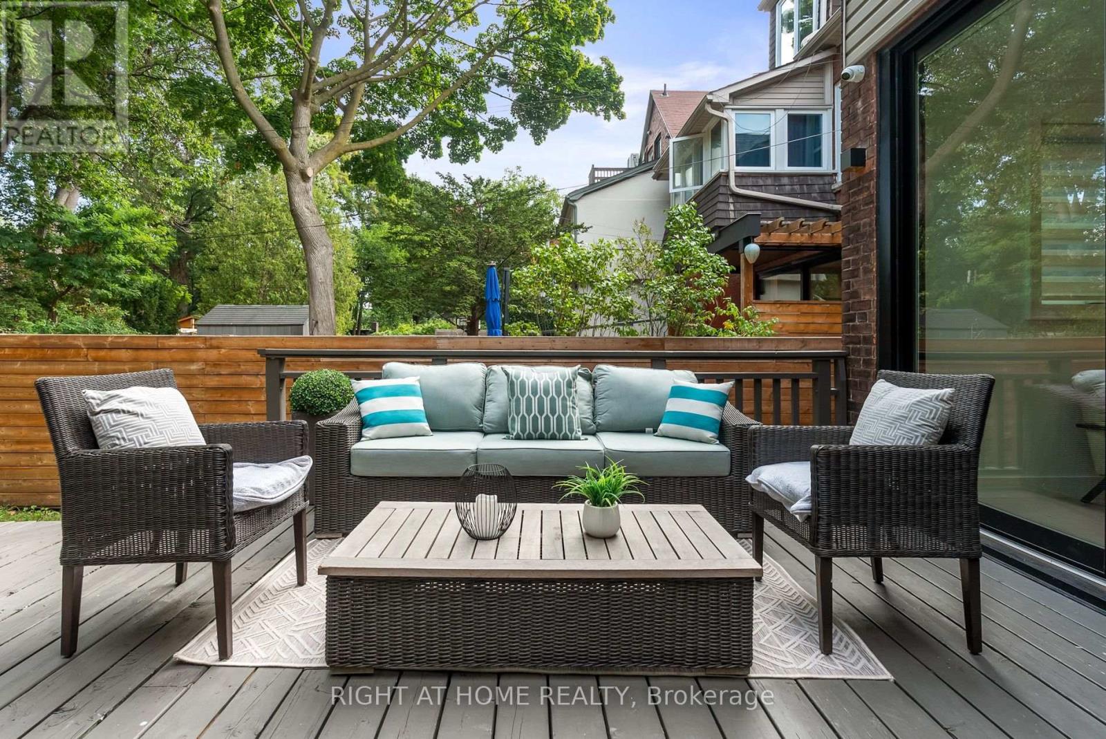 46 Hewitt Avenue, Toronto, Ontario  M6R 1Y3 - Photo 31 - W12787508