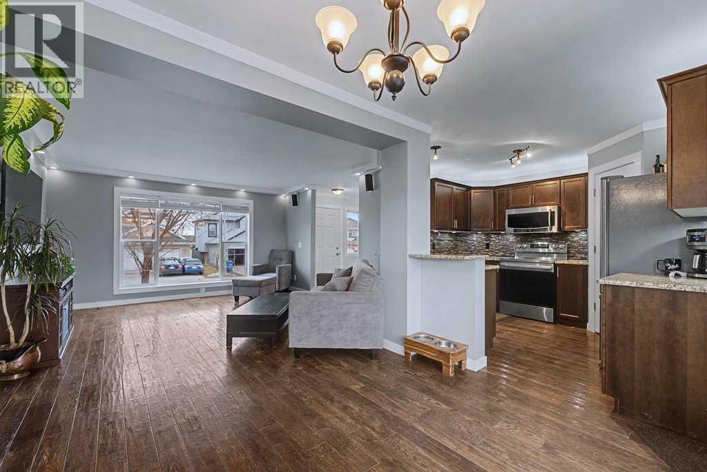 88 Somerside Common Sw, Calgary, Alberta  T2Y 3M8 - Photo 17 - A2283097