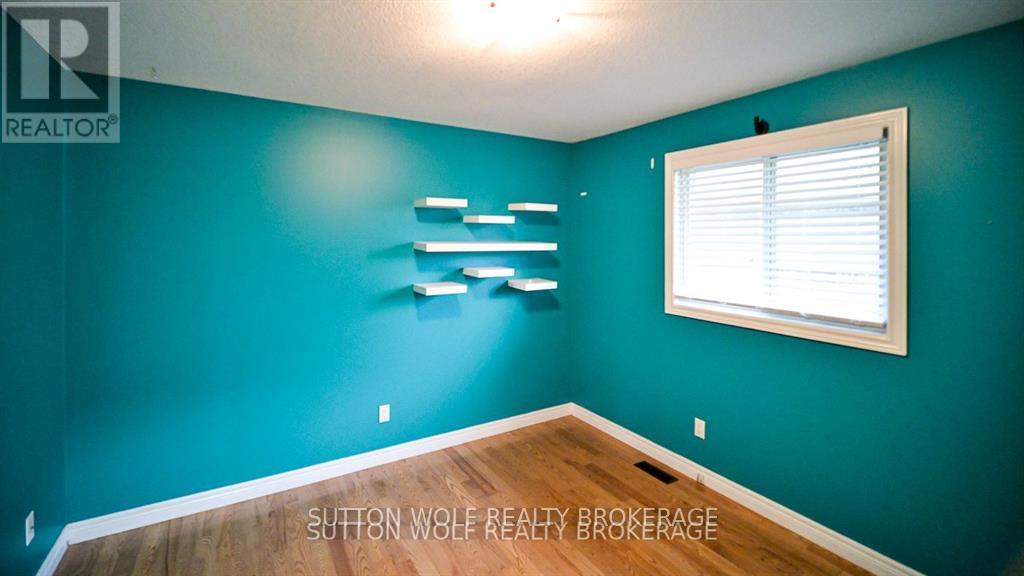 501 Darcy Drive, Strathroy-Caradoc, Ontario  N7G 4K9 - Photo 21 - X12787744