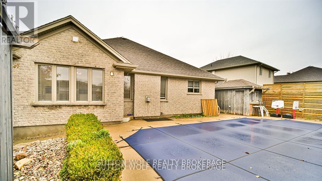 501 Darcy Drive, Strathroy-Caradoc, Ontario  N7G 4K9 - Photo 32 - X12787744