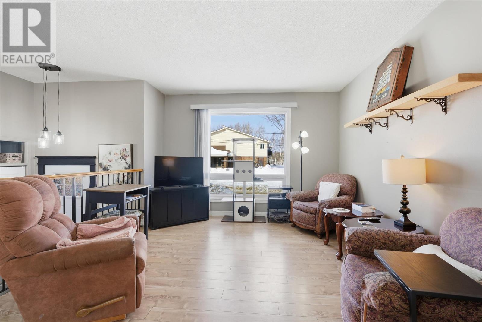 151 Youngfox Rd, Blind River, Ontario  P0R 1B0 - Photo 12 - SM260298