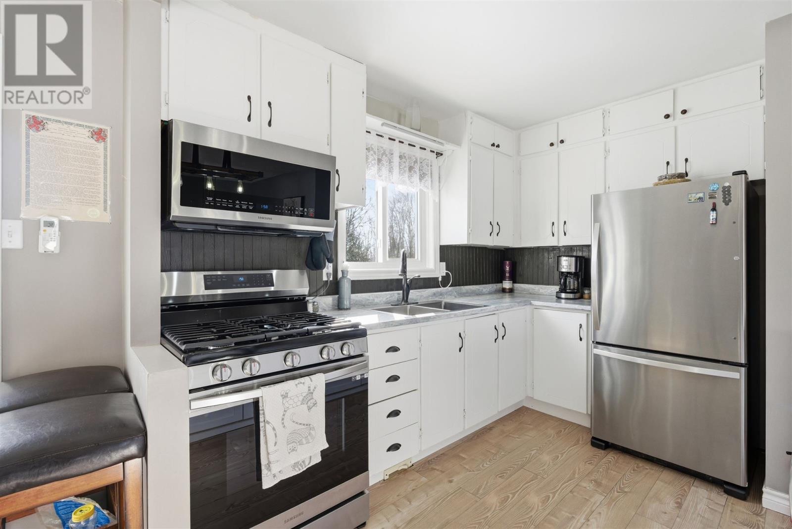 151 Youngfox Rd, Blind River, Ontario  P0R 1B0 - Photo 8 - SM260298