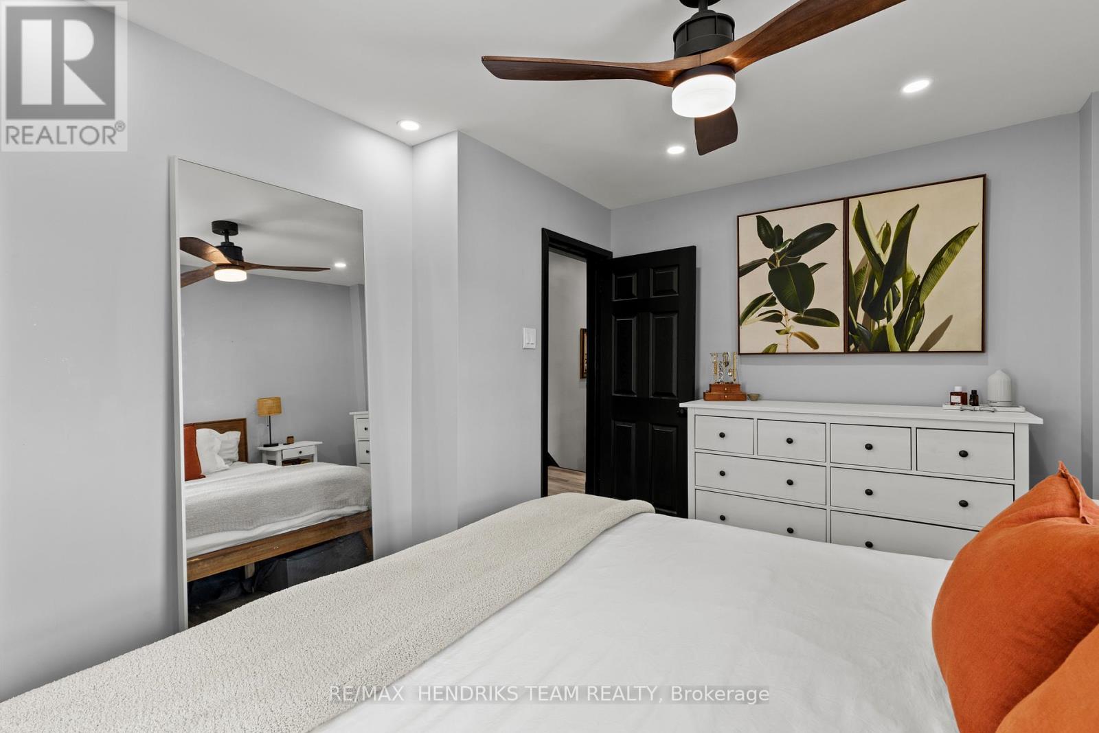 16 Haig Street, St. Catharines, Ontario  L2R 6K6 - Photo 18 - X12787756